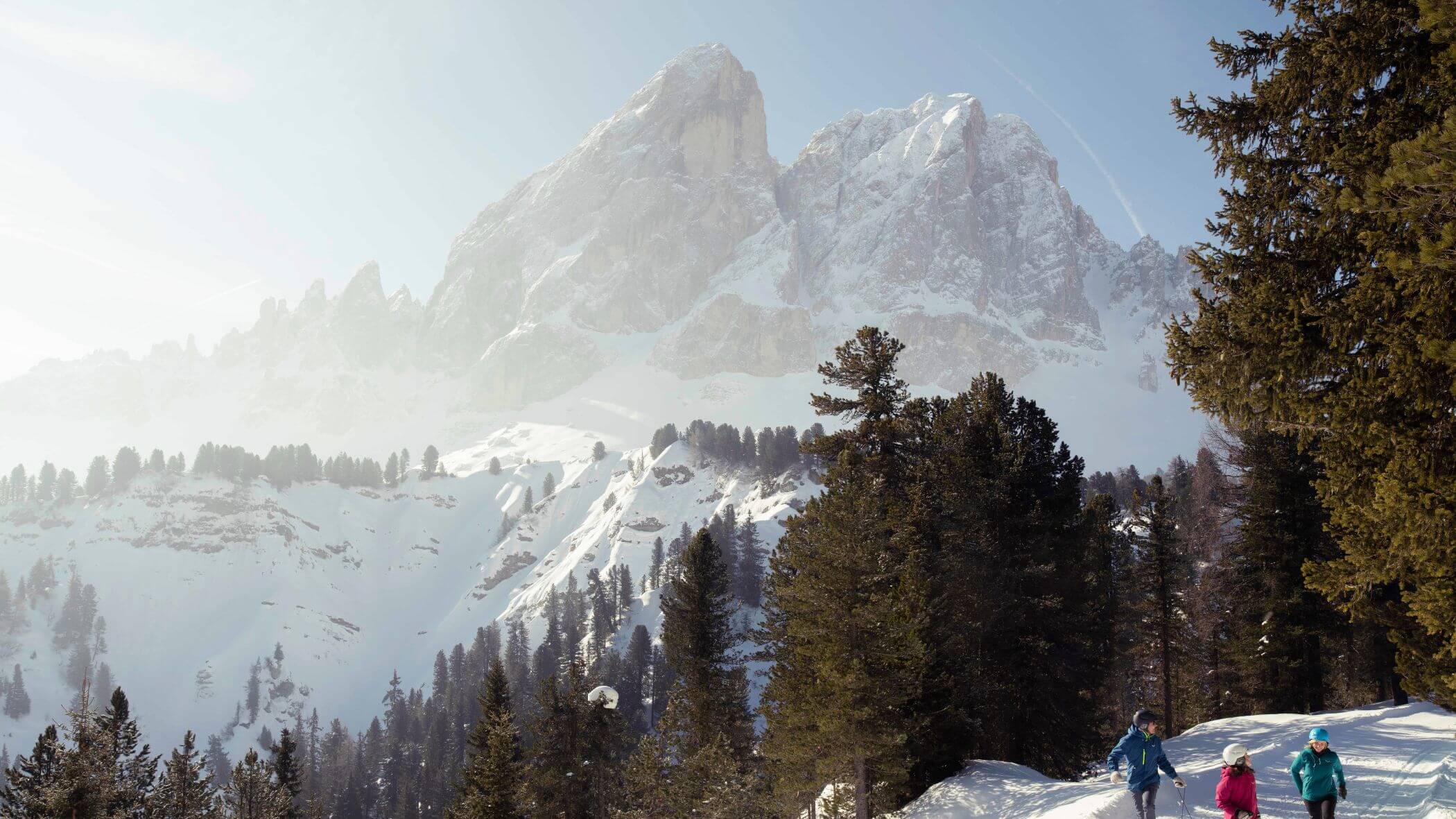 Rodelausflug im Winter- Querformat - 5 Sterne Hotel Mirabell Dolomites in Olang