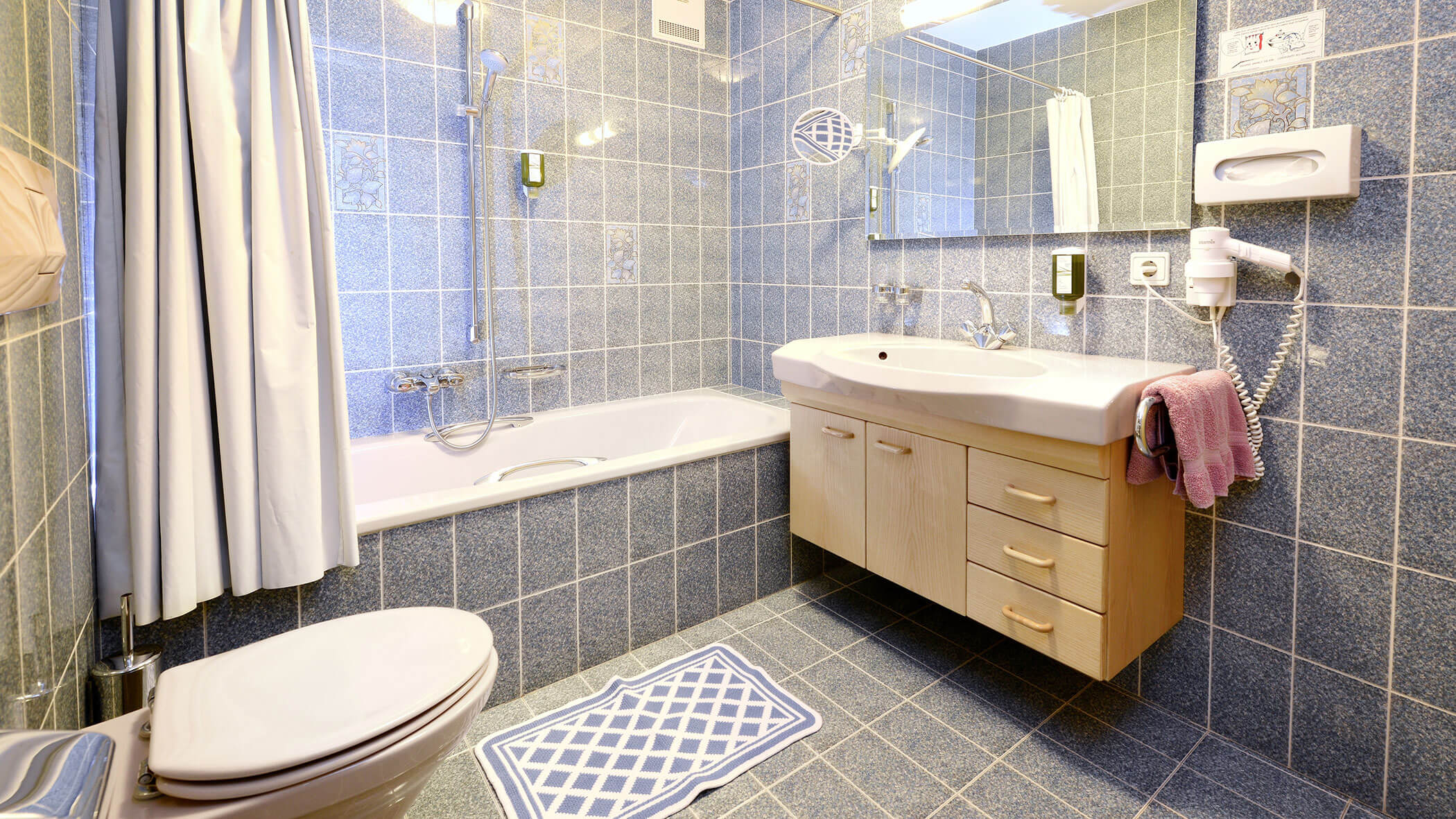 Residence Bacher in Olang - Bad - 5 Sterne Hotel Mirabell Dolomites in Olang