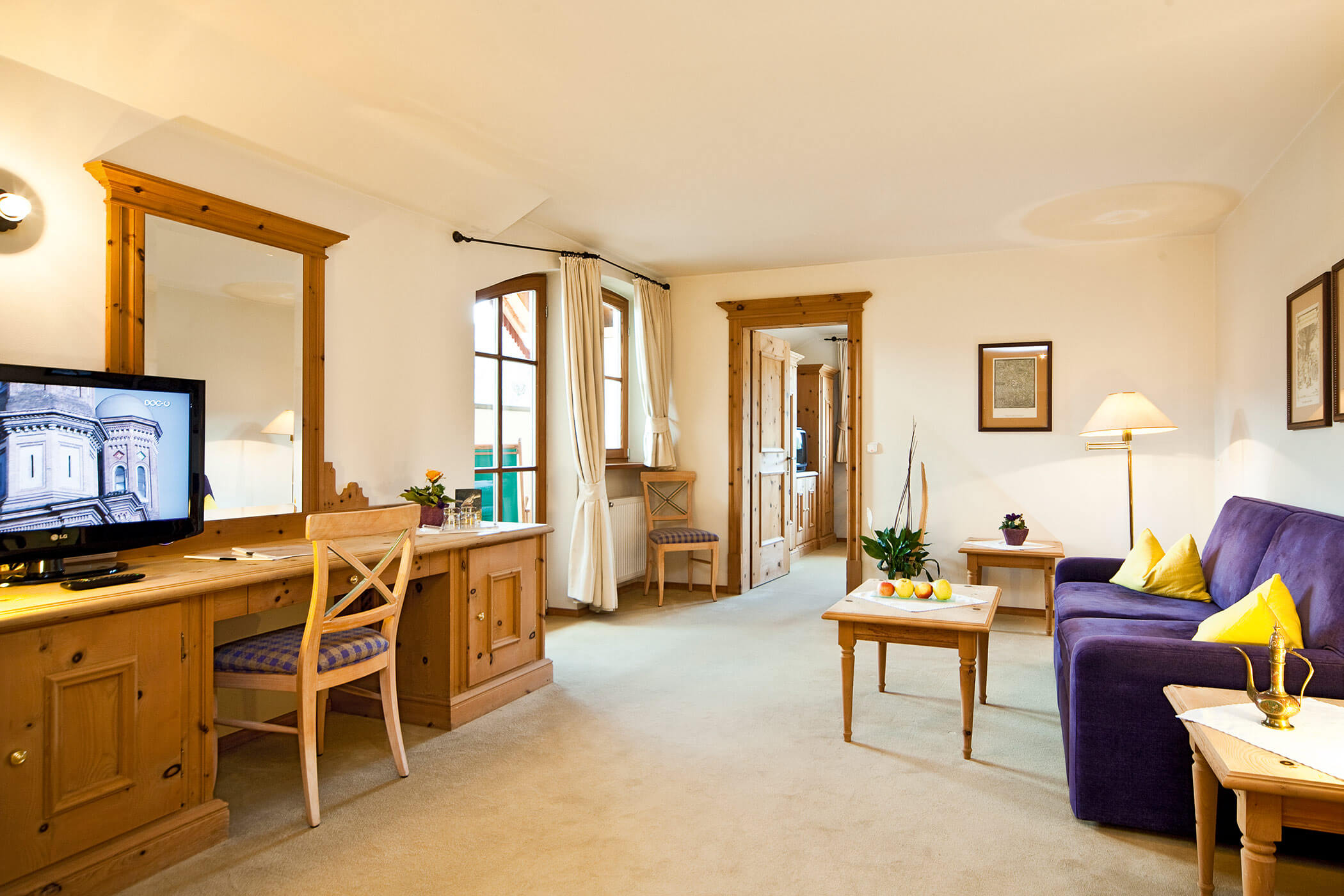 Wohnen - Zimmer Bergwelt - 5 Sterne Hotel Mirabell Dolomites in Olang