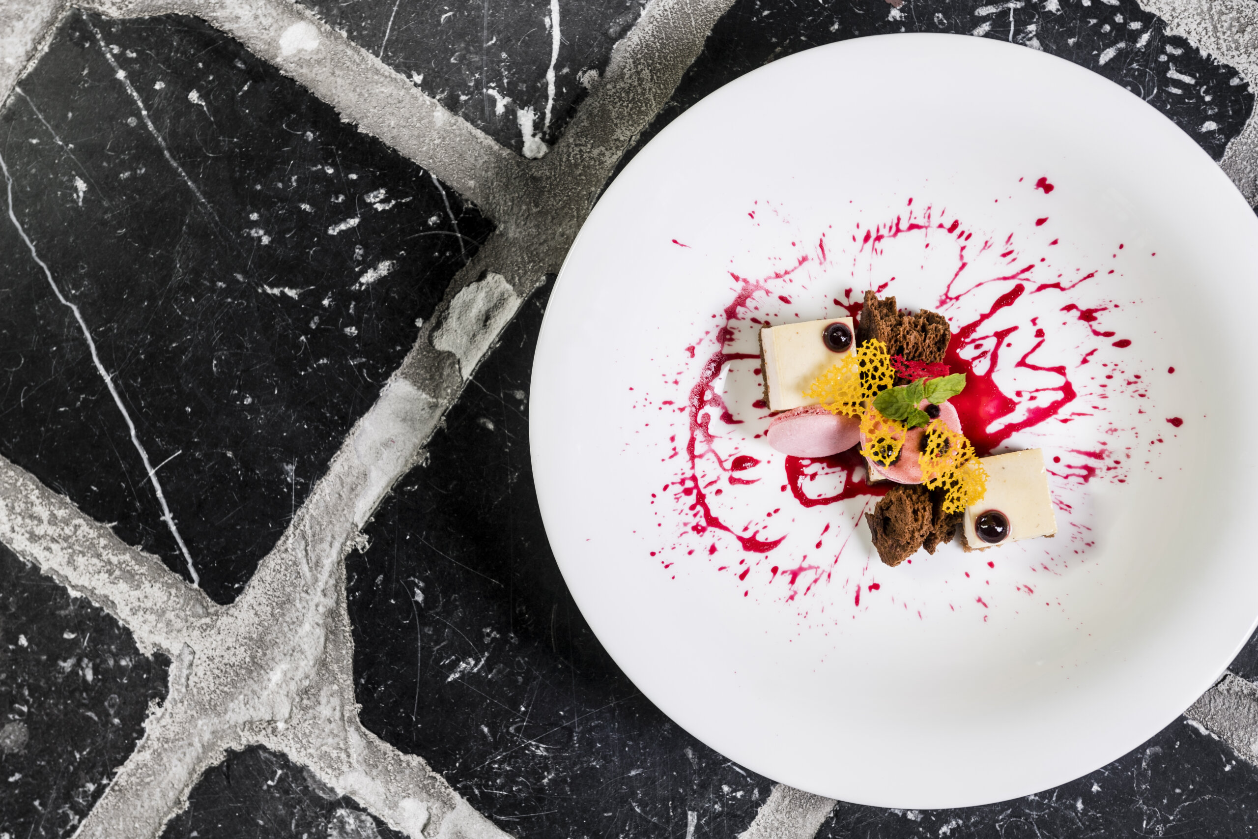 Dessertteller - Detail - 5 Sterne Hotel Mirabell Dolomites in Olang